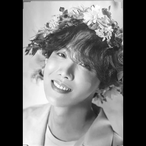 bts j hope, jung jungkook, bts wreaths, bangtan boys, jay hope with flowers