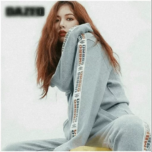 девушка, dazed лого, корейская мода, lee sung kyung модель, хёна корейская певица 2019