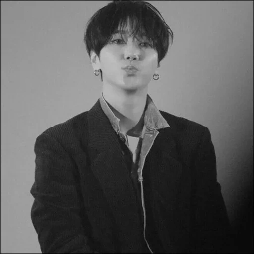 asian, die sängerin, zheng zhongguo, yoongi bts, jungkook bts