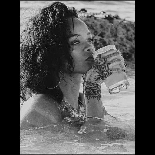 rihanna, junge frau, rihanna leben, rihanna stil, letishia wright bikini