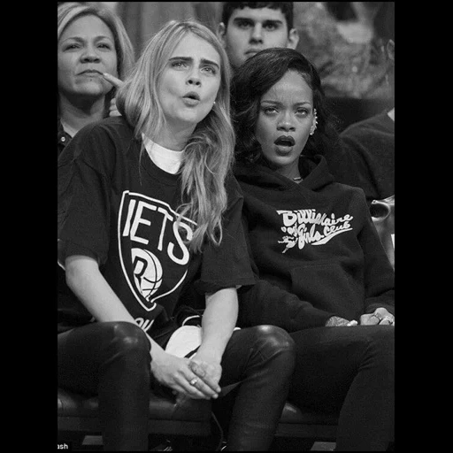 carla delevingne, kara delevingne kara, carla delevingne rihanna, carla delevinge rihanna stadium, carla delevinge rihanna basketball