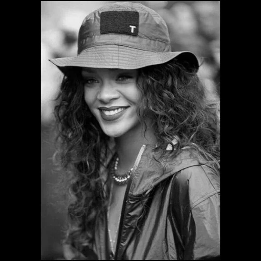 rihanna, estilo rihanna, rihanna panamá, la chica es hermosa, juventud de rihanna