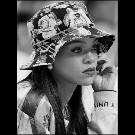 topi, topi, rihanna, gaya rihanna, rihanna paname