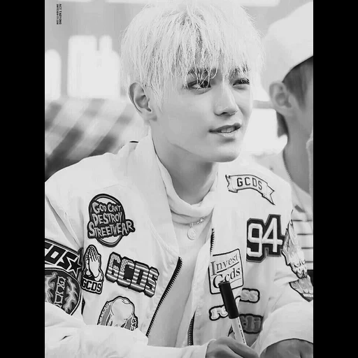 юнги, азиат, шуга юнги, taeyong nct, nct taeyong white hair