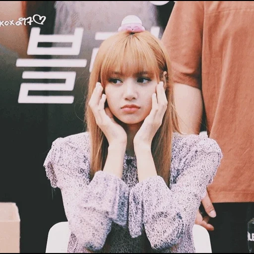 pink preto, blackpink lisa, blackpink lalisa, fox manoban fansain, lalisa manoban milashka