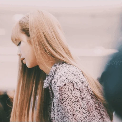 la ragazza, lisa blackpink, blackpink rosé, rose blackpink, lalisa manoban bokom