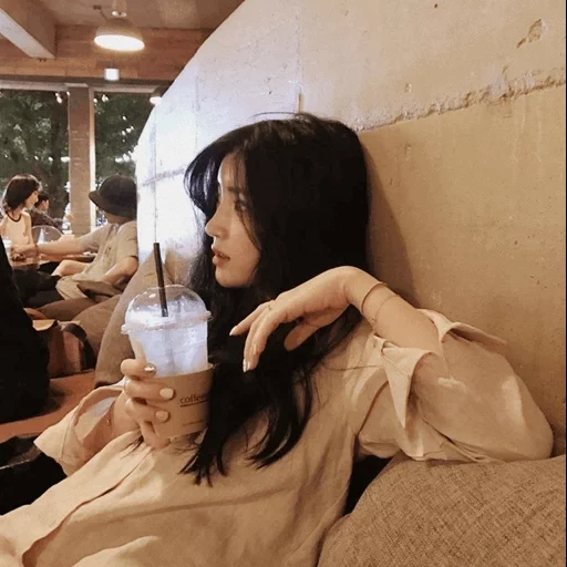 mujer joven, coreanos, café coreano, estilo coreano, chicas coreanas