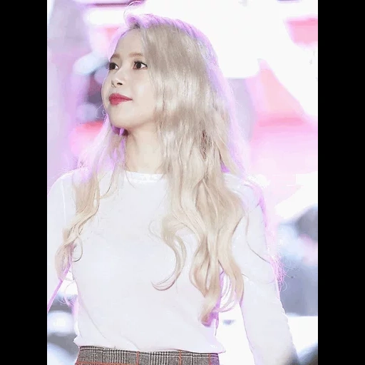 kpop, the girl, tweiss rapper, emergency loona blonde blondine, solar mamamoo blond