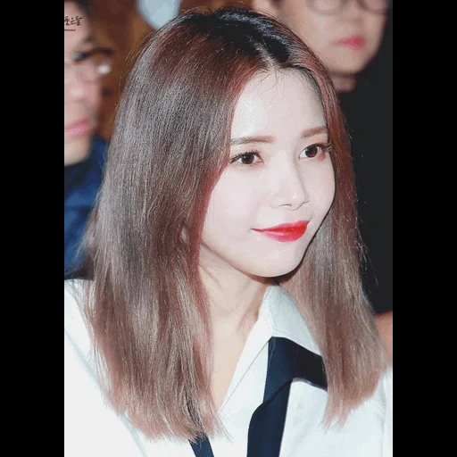 asiatiques, twice, mina twice 2019, solar mamamoo 2019, rosanna pak black powder