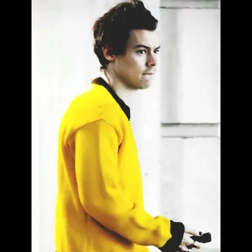 young man, handsome boy, lovely boys, handsome boy, harry styles yellow
