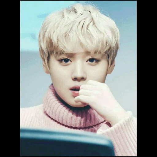 jihun, park jihoon, kang daniel, anak laki laki bangtan, park jihoon blonde hair