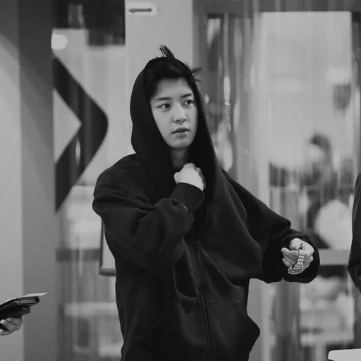 pak chanyeol, exo chanyeol, park chanyeol, chanyeol hoodie, korean men