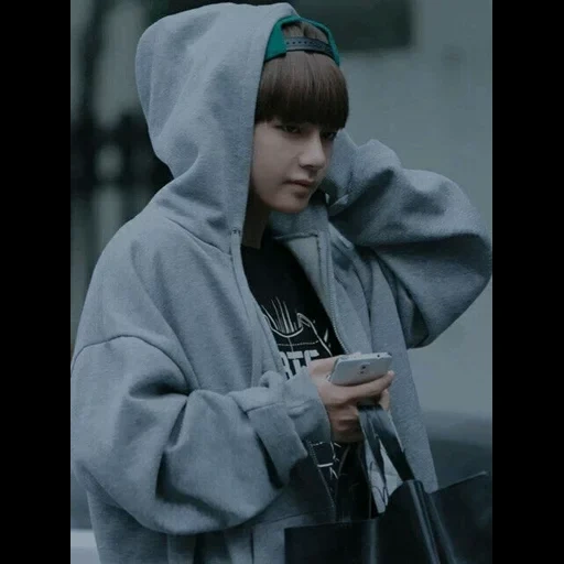 teihen, teihen bts, kim tae-hyun, bts taehyung, tahen hoodie