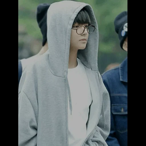 asian, taehyung, taehyung bts, bts extra size, kim taihun's hoodie