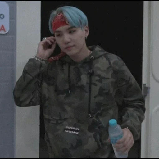 yoongi, bts suga, min yoongi, yoongi bts, бтс пугаются шуги