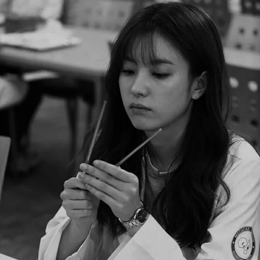weiblich, samantha evans, koreanische schauspieler, koreanische schauspielerin, koreanische schauspielerin isst