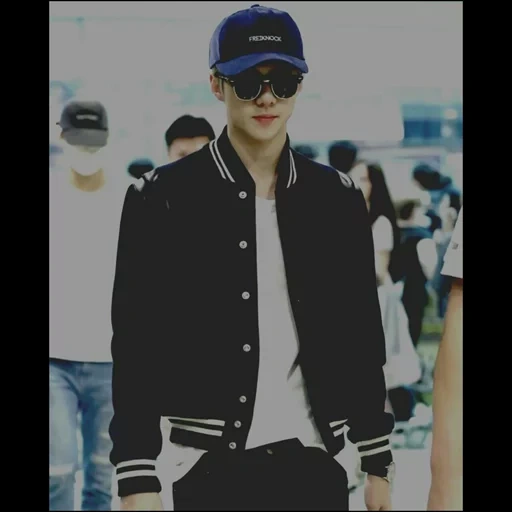 young man, baekhyun exo, qi min photo, the coolest person, xie hong ye huo style airport