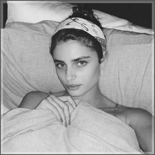 dpsu, taylor hill, the morning is beautiful, taylor hill is asleep, taylor hill before plastic surgery