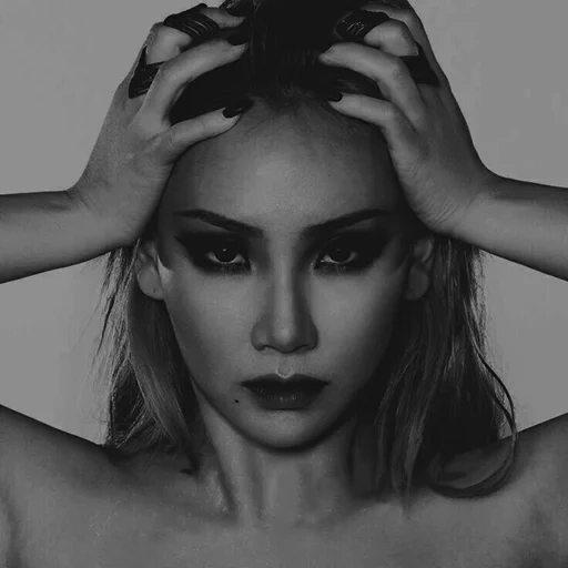 young woman, december 2021, clubs of albums cl, cl hello bithes's mama