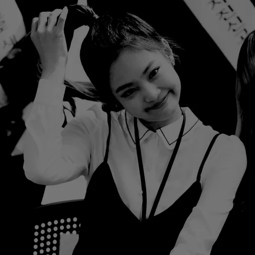 les filles, jeune femme, rose noir, jennie noire rose, jennie kim blackpink