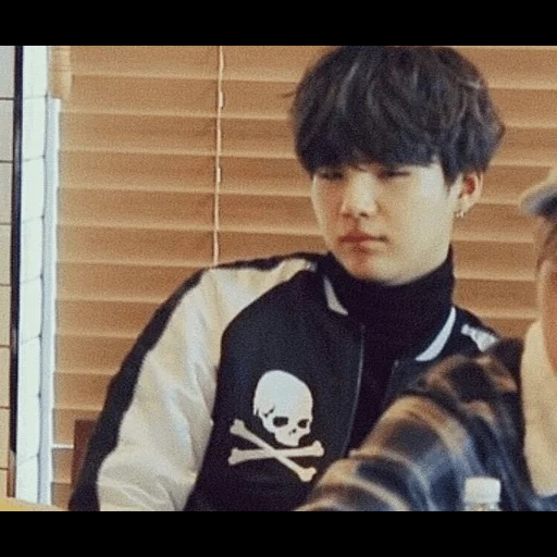 bts suga, grupo juvenil a prueba de balas shu más, yongi bts, bangtan boys, min yongi bts