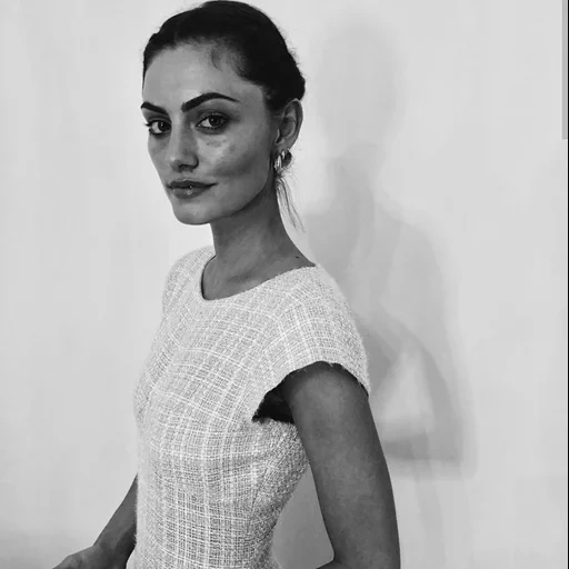 girl, actress, phoebe tonkin, beautiful woman, phoebe dongjin 2019