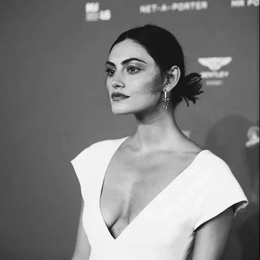 filles, phoebe tonkin, actrice mannequin, filles chic, phoebe donkin 2020