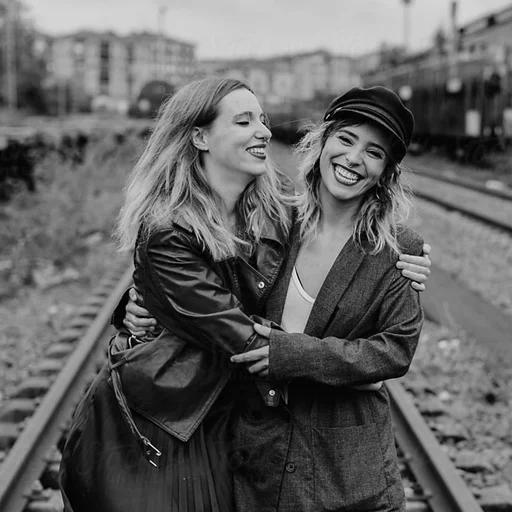 railway, filles