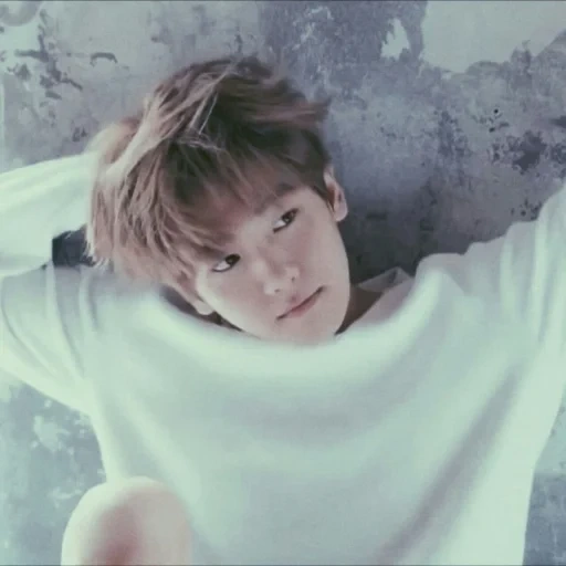 pak jimin, baekhyun exo, couverture baekhyun, ben bekhyun avec blanc, séance photo bts suga