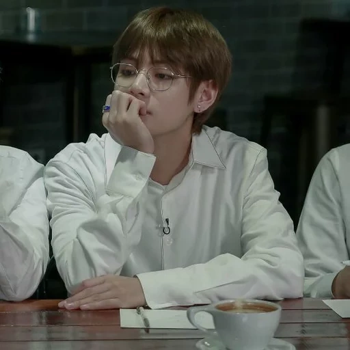 tae hyung-kin, kim tae-hyun, taihyun barista, kim tae hyung barista, bts barista chonguk