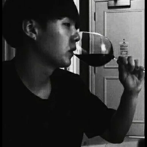 asiatisch, mensch, taehen kim, yoongi wein, bts yungi trinkt