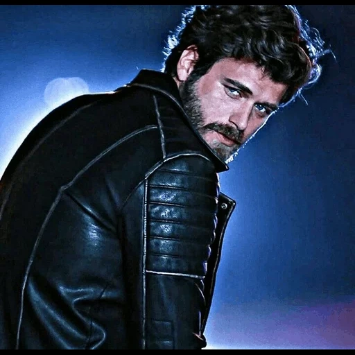 il maschio, kyvyanch 2022, uomo affascinante, attori turchi della serie, attore turco kyvyanch tatlitug