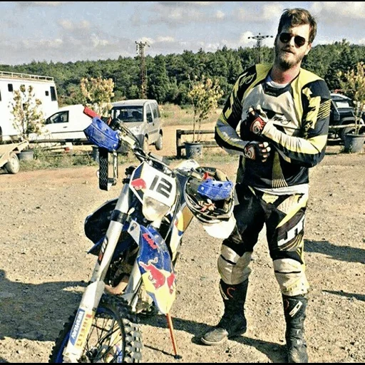 humain, le mâle, fox moto, forces spéciales de la jordanie, borozentsev sergey viktorovich