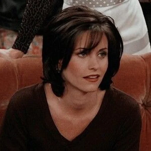 courteney, courtney cox, monica geller, monica geller hairstyles, monica geller with short hair