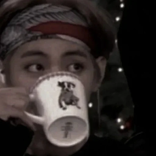 bts memes, kim tae-hyun, bangtan boys, taehyung kim, tai heng is drinking tea