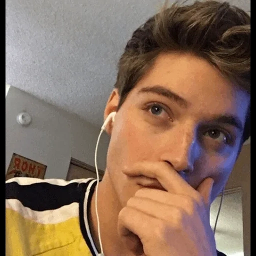 young man, lovely boys, froy gutierrez, handsome boy, froy gutieres selfie