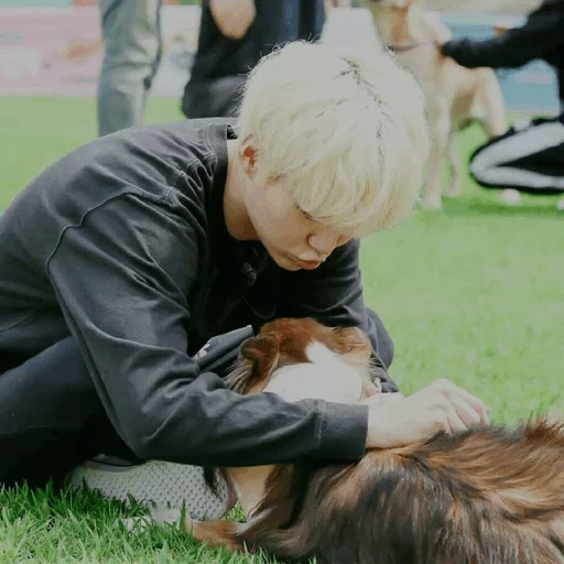 yoongi bts, bangtan boys, jungi bts dog, holly dog bts, holly dog shuggie