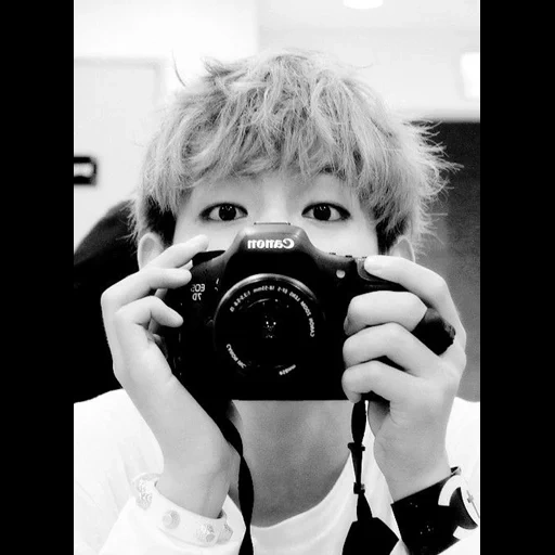 tae hyung-kin, kim tae hyun, taehyung bts, kim tae hyung fotografo, telecamera bts tahen