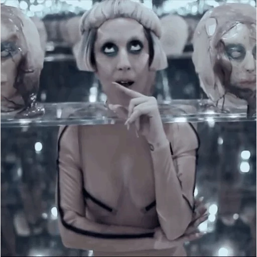 junge frau, lady gaga, lady gaga clips, clip gaga bourne zis wey, lady gaga bourne zis vei clip