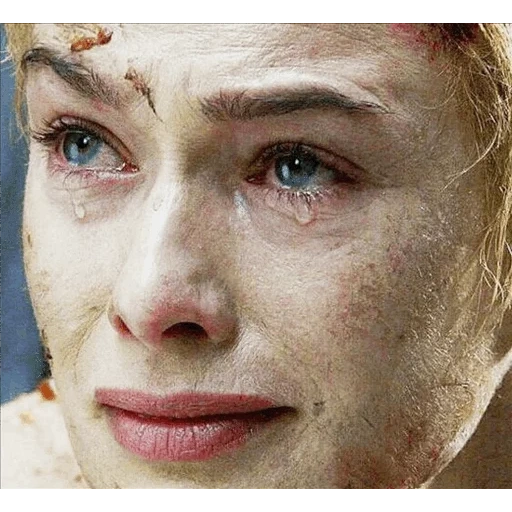 jeune femme, lina hidi, lannister, jeu des trônes, cersei lannister