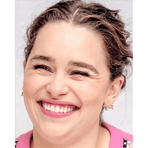 emilia, wanita muda, emilia clark, emilia clark smile, senyum emilia clark