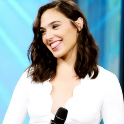 gal gadot, галь гадот, галь гадот зубы, галь гадот tongue, галь гадот улыбается