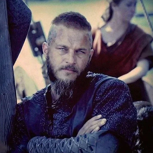 travis fimmel, ragnar lodbrok, travis fimmel ragnar, aktor ragnar lodbrok, travis fimmel hairstyle vikings