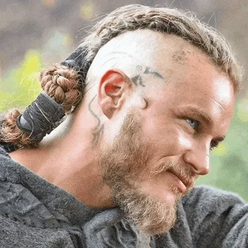 lodbrock ragnall, viking ragner, ragner losbrock's braids, viking ragnar los brock, viking ragner hairstyle