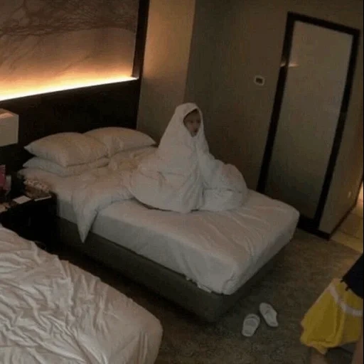 hotel, zemfira, namjoon bts, anak laki laki bangtan, yoongi membungkus selimut