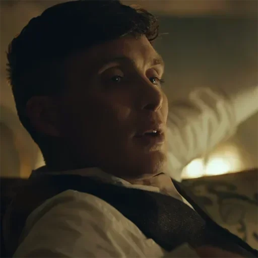 thomas shelby, peaky blinder, pannello parasole affilato, thomas shelby fuma grace, peaky blinders thomas shelby