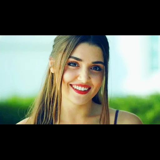 erchel, khazal erchel, hande erchel, khazal erchel veneers, hande erchel smile