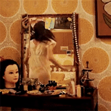 mujer joven, jing tien feets, la maldición de la flor de oro, helter skelter film 2000, jan dara pathimmabot 2012