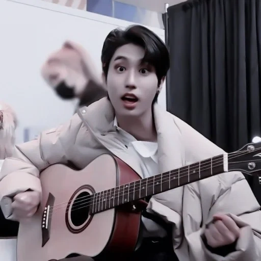 asiático, minho, li minhao, taiheng toca guitarra, mini series ingredients