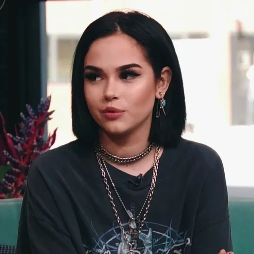 mujer joven, chicas emo, maggie lindemann, chicas hermosas